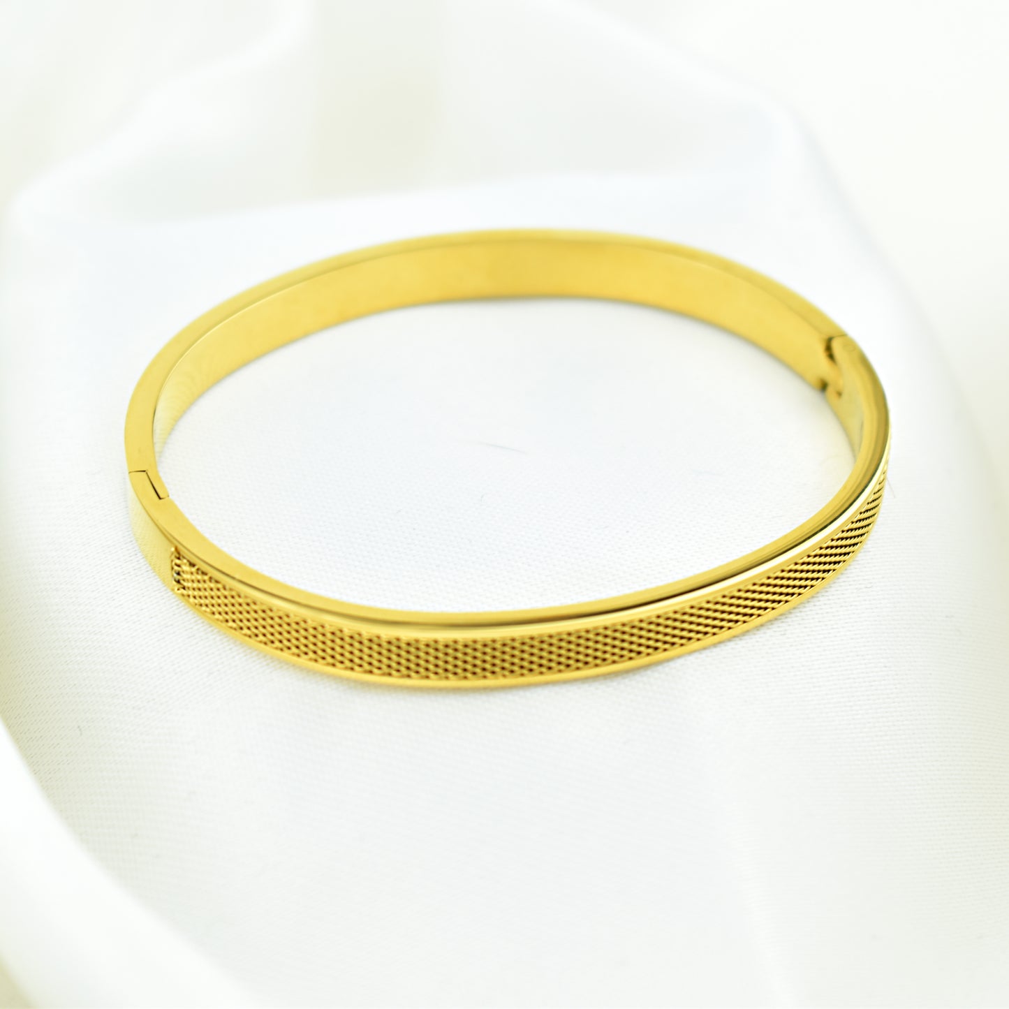 Gold Model Woman Bangle - BAP18