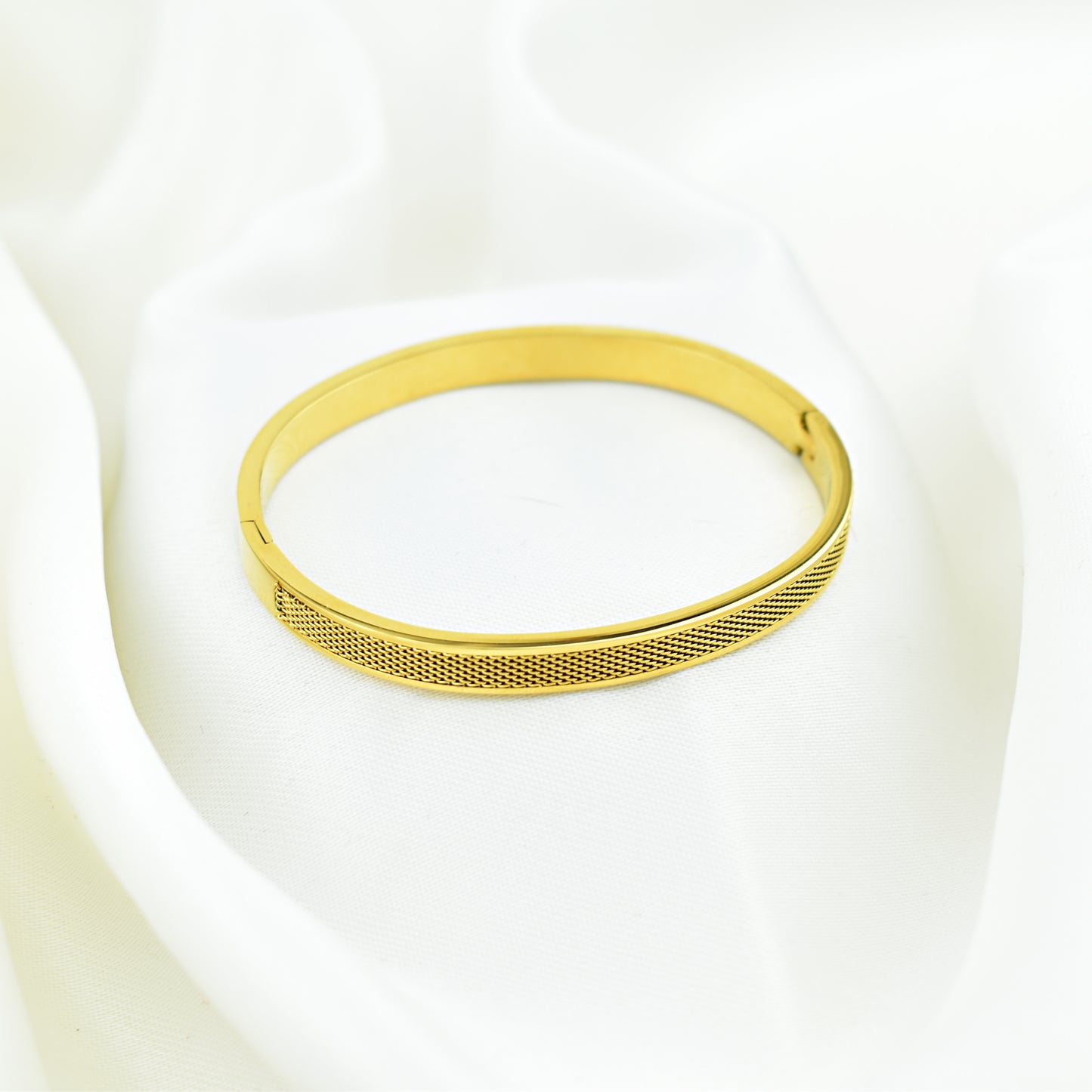Gold Model Woman Bangle - BAP18