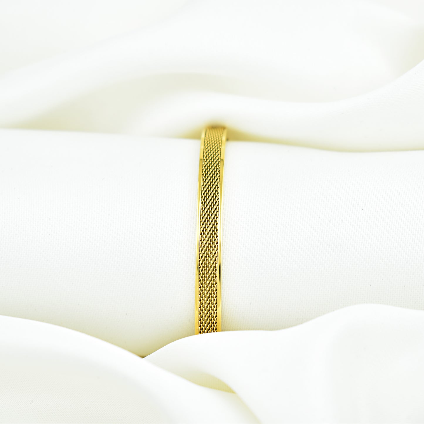 Gold Model Woman Bangle - BAP18