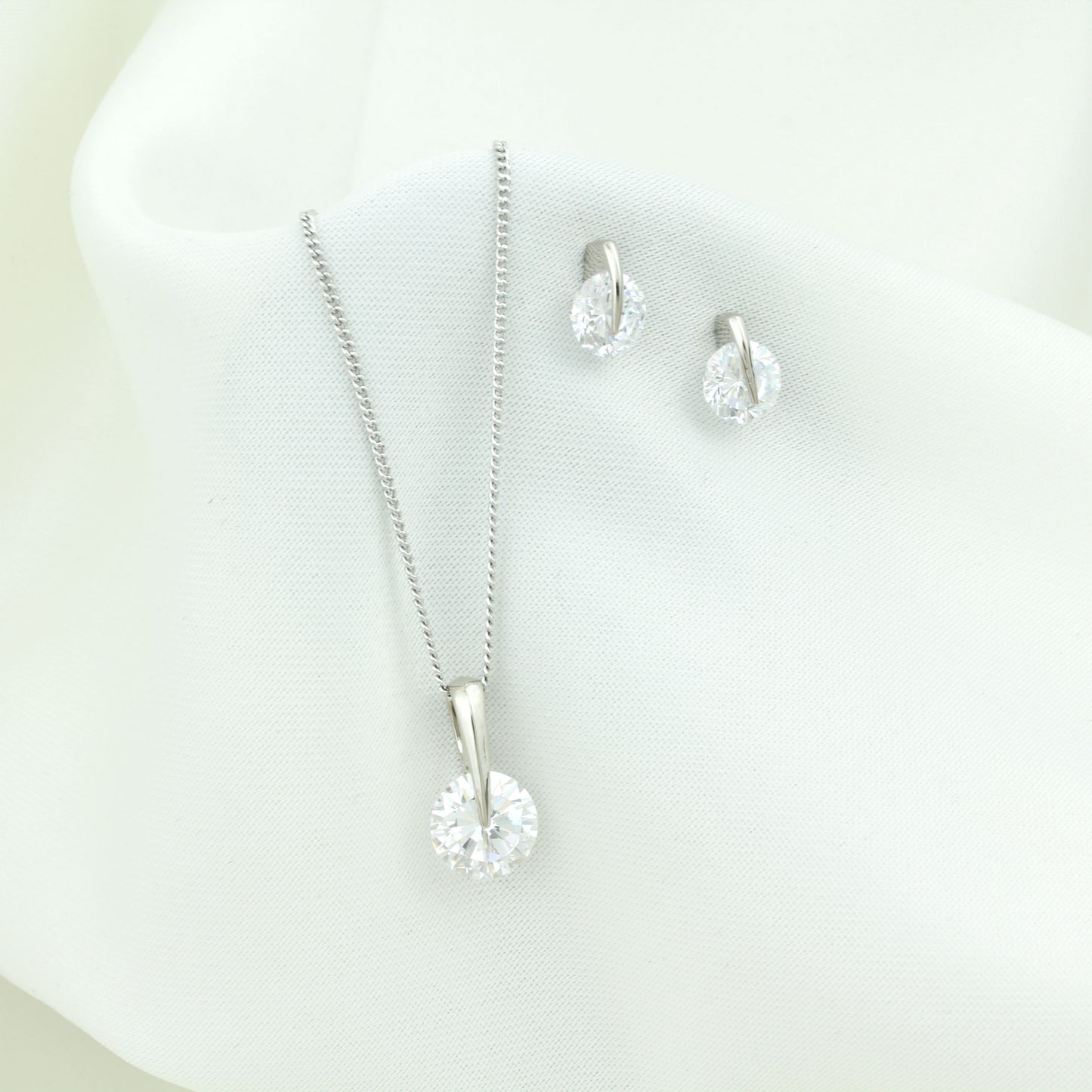 VIP Model Zircon Stones Women's Steel Set Necklace And Earrings - SP08